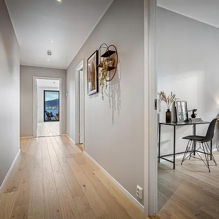 Pent House In Apartment *